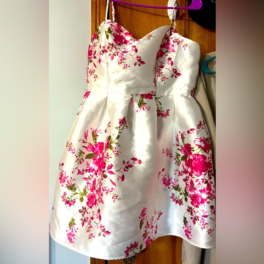 Juniors floral garden dress size 9